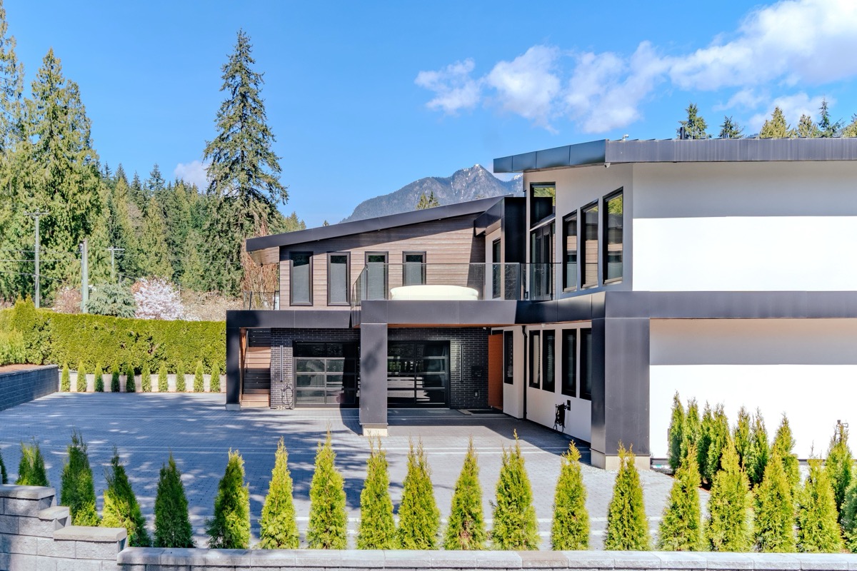 Luxury modern Vancouver home exterior with mountain backdrop